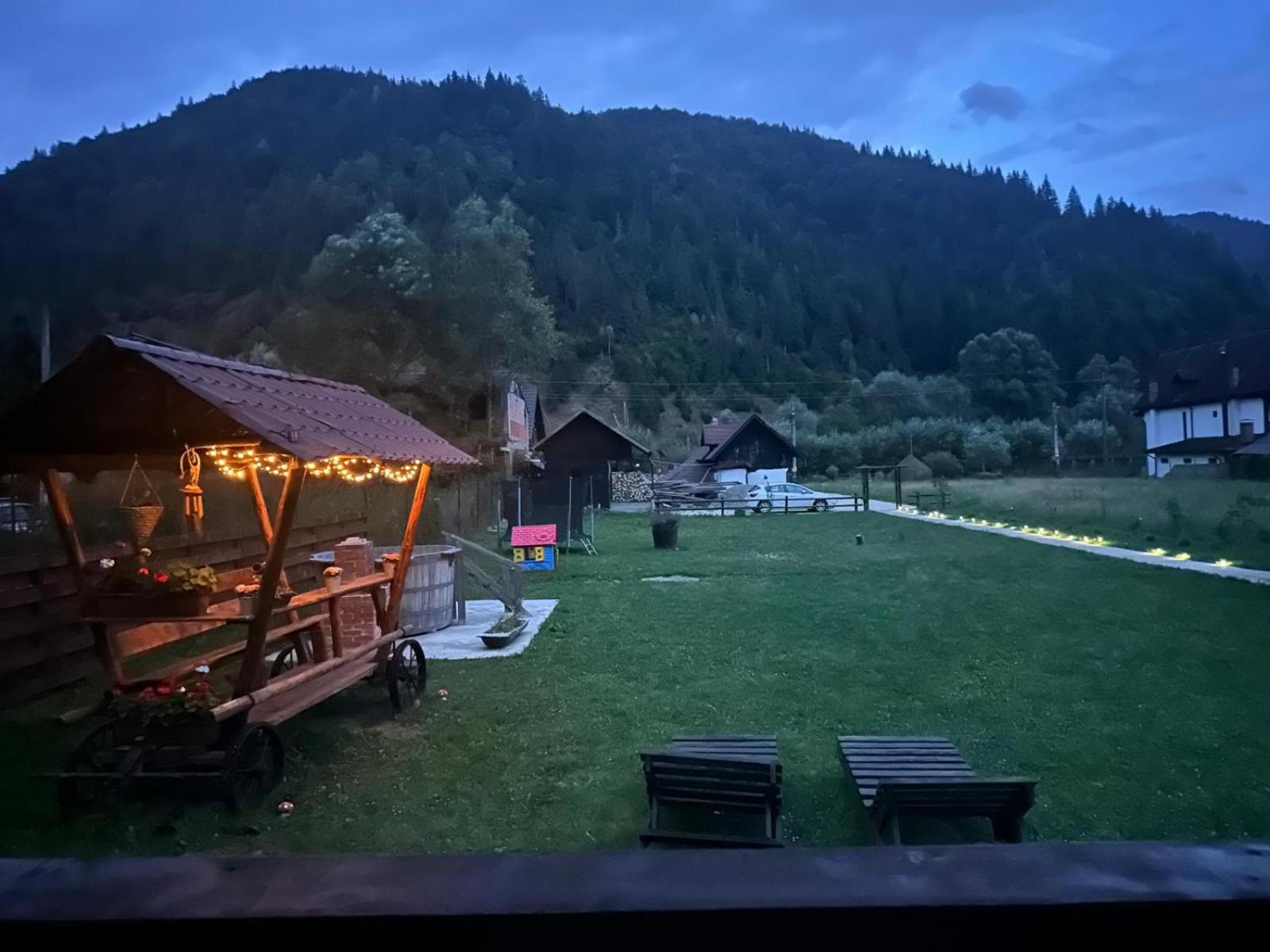 Willa Cabanutze Satic Rucăr Zewnętrze zdjęcie